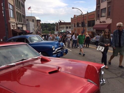 Jamestown Cruise-In