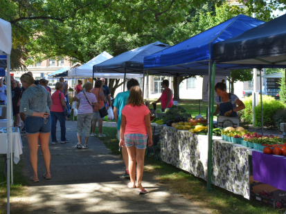 People walking at the Westfield Farmers and Artisans Market