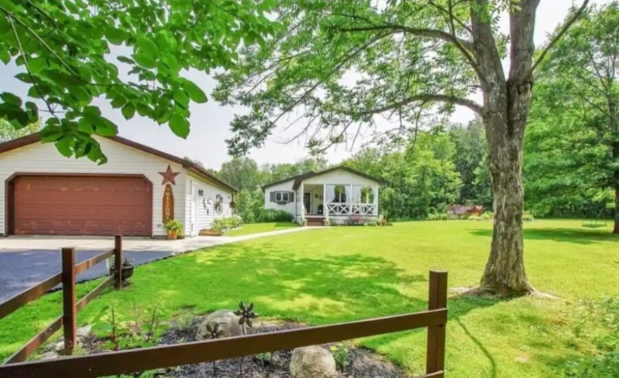 Lakeside Meadows exterior with garage