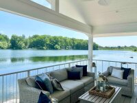 Blue Canoe Lake Cottage deck