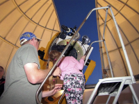 EXPLORE-Attractions-Marts-Observatory-Child-at-Big-Scope