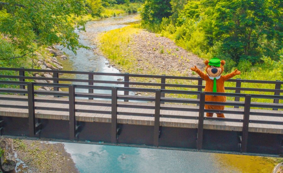 Yogi Bear's Jellystone Park