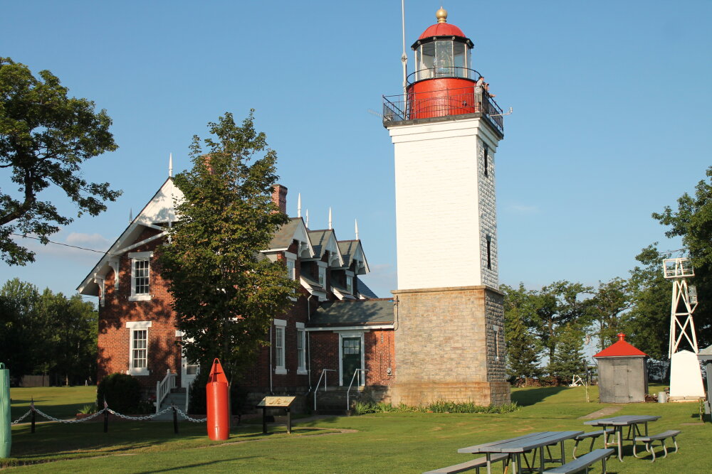 Dunkirk Lighthouse, Park and Veterans Museum, Dunkirk, NY | Chautauqua ...