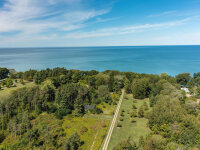 Lakefront Log Cabin Retreat in Westfield