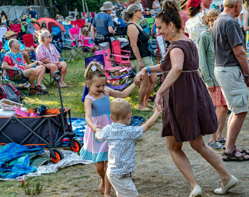 Great Blue Heron Music Festival family dancing