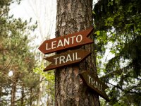 Eastside Overland Trail and Leanto signs