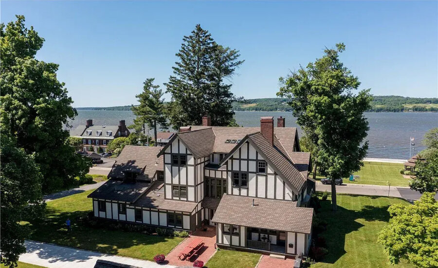 Green Farm exterior with Chautauqua Lake