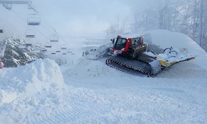 Snowmaking at Peek'n Peak Resort