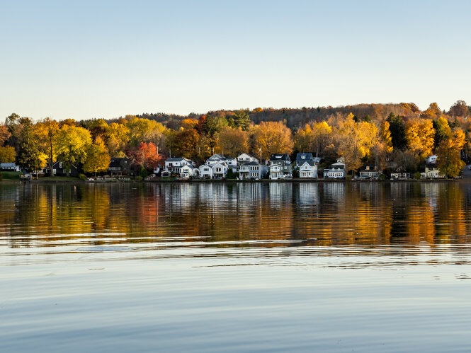 fall lakefront