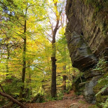 Scenic view of Panama Rocks Scenic Park featuring large rock formations